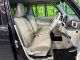 運転席シート廻りは使用感も少なく、良好な状態となっています。丁寧に使われていたことがよくわかりますね。