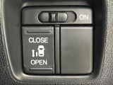 【パワースライドドア】スマートキーや運転席のスイッチでスライドドアの開閉が可能♪電動だから力を入れてドアを開ける必要が無く、小さいお子様でも、重い荷物を持っている時もラクに開け閉めできます♪