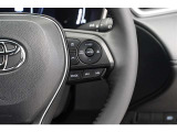 高速道路を頻繁に利用する方におすすめのレーダークルーズコントロール。前を走っている車との適切な距離を保って走行してくれます。長距離運転の疲労感も違いますよ。適度な休憩も忘れずに★