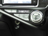 オートエアコンを装備しておりますので、四季を通じて車内を快適な温度に保つことが出来ます!高級感が有りますね!