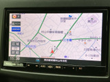 見やすい地図表示で、スムーズなナビゲーションをサポートします。目的地への道順を的確に案内し、初めての場所でも安心です。