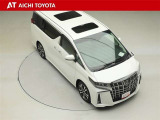 両側パワースライドドア付きだから、狭い駐車スペースなどでの乗り降りラクラク♪小さなお子さまのいるご家庭には嬉しい装備です。