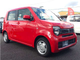 当社の優秀なスタッフがしっかり点検整備をさせていただいてからご納車いたします!さらに!エンジンオイル、エレメント・ミッションオイル・ワイパーゴムを新品交換になります!これで安心して乗って頂けます!