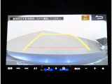 後方確認に便利なバックカメラ装備!!狭い駐車場や後方が確認しづらい場所に駐車するときや、車を切り返す時に安心の装備です!!