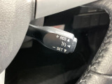【クルーズコントロール】高速道路もラクラク走行。アクセルを離しても一定速度で走行ができ、長距離運転時の負担を軽減!加速・減速も簡単なスイッチ操作で調整できます。