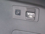 非常時やキャンプなどに役立つAC100Vコンセント付きです。