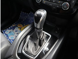 【車屋】として、長く車業界に従事した経験豊富なスタッフが多数在籍しております。