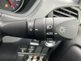 操作しやすいウインカーレバーで、安全な車線変更をサポート。スムーズな運転をサポートします。
