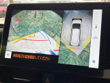 【パノラミックビューモニター】専用のカメラにより、上から見下ろしたような視点で360度クルマの周囲を確認することができます☆死角部分も確認しやすく、狭い場所での切り返しや駐車もスムーズに行えます。