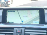 ●純正ナビ:一体感のあるナビは、高級感ある車内を演出してくれます。オーディオ機能も充実しておりますので、運転もより楽しめます♪