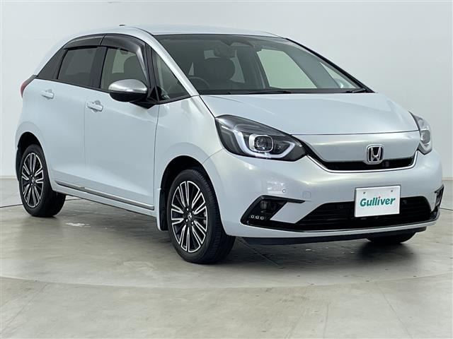 フィット 1.5 e:HEV リュクス 4WD 修復歴無し