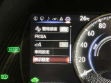 視認性よく綺麗な発色のメーターです。レクサスでは、コクピットに座っている様なイメージでドライバーの心を高揚させます。