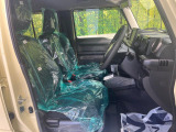運転席シート廻りは使用感も少なく、良好な状態となっています。丁寧に使われていたことがよくわかりますね。