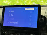 ラジオ、TV、USBなど、多彩なソースに対応。自分好みの音質で、快適なドライブをお楽しみいただけます。長距離移動も飽きさせません。