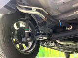 お車を安心してお乗りいただく為には、足回りの定期点検が欠かせません。サービスサポート(有償保証)では無料点検もご提供しており、安心のカーライフをお過ごしいただけるサポート体制が整っています。
