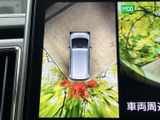 駐車時の安全性を高めるバックモニター。死角になりやすい後方を確認し、安全な駐車をサポートします。