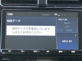 使いやすいインターフェースで快適なドライブをサポートします。地図データも常に最新の状態に保ち、スムーズな道案内を実現します。