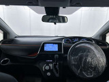 落ち着いたカラーの内装で、ゆったりと運転したい方に。