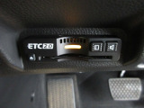 ETC付。高速道路の料金所はキャッシュレスで通過です。サービスエリア等にあるスマートインターの出入りも利用可能でとっても便利。ご納車後すぐにお使い頂けるようセットアップしてのお渡しとなります。
