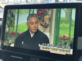 停車中には、地上デジタルテレビの放送を楽しめます。休憩時間や待ち時間に、エンターテイメントを満喫できます。移動時間を有効活用できます。