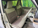 運転席シート廻りは使用感も少なく、良好な状態となっています。丁寧に使われていたことがよくわかりますね。