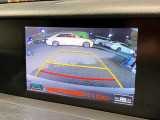 【バックカメラ】運転席から画面上で安全確認ができます。駐車が苦手な方にもオススメな便利機能です。