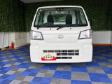 【スマートアシスト】緊急ブレーキはもちろん、標識認識機能やレーンキープコントロール、駐車時のハンドルアシスト等も加わりました!※一部メーカーオプションです。あくまでも補助的なものとなります。