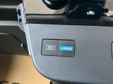 ◆e-Pedal◆アクセルペダルだけのイージードライビング!ゆるめればブレーキペダルを踏んだように減速、さらに停止。ペダルの踏みかえ回数が減り運転がよりラクになります!