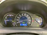 視認性の高いメーター類で、運転に必要な情報を的確に把握できます。落ち着いたデザインも魅力です。