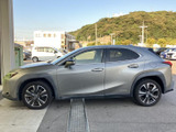 UX 250h バージョンL 