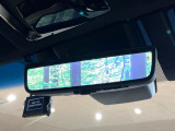 【デジタルインナーミラー】後席の大きな荷物や同乗者で後方が確認しづらい時でも安心!カメラが撮影した車両後方の映像をルームミラー内に表示。クリアな視界で状況の確認が可能です!