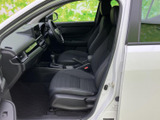 運転しやすい運転席周り。操作系の配置も考え抜かれており、直感的に操作できます。快適なドライブをサポートします。