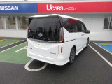セレナ 1.4 e-POWER ハイウェイスターV 