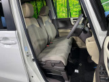 運転席シート廻りは使用感も少なく、良好な状態となっています。丁寧に使われていたことがよくわかりますね。
