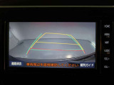 バックカメラが付いているので後方確認しながら安心して駐車することができます。