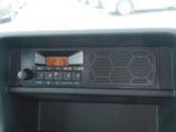 AM/FMチューナーラジオ付きです。