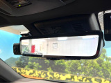 【デジタルインナーミラー】後席の大きな荷物や同乗者で後方が確認しづらい時でも安心!カメラが撮影した車両後方の映像をルームミラー内に表示。クリアな視界で状況の確認が可能です!