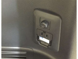 【AC100V電源】1500Wまでの電化製品までなら使用可能なコンセントを装備