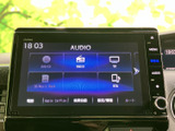 多彩な機能を搭載したオーディオ画面。CDやラジオ、Bluetooth接続で快適なドライブをお楽しみいただけます。Apple CarPlayにも対応し、スマホ連携も簡単です。