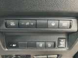 ◆ハンドル支援スイッチ◆車線中央付近を走行するようにステアリングを制御し、ハンドル操作を支援します。