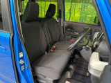運転席シート廻りは使用感も少なく、良好な状態となっています。丁寧に使われていたことがよくわかりますね。