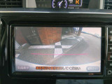 ★バックモニター★シフトレバーをRに入れると画面が切り替わります。見えにくいバック運転をサポートします♪