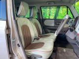 運転席シート廻りは使用感も少なく、良好な状態となっています。丁寧に使われていたことがよくわかりますね。