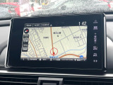 【メーカー純正ナビ】インテリアに溶け込むスタイリッシュな「専用設計」メーカーナビを装備♪視認性や操作性など基本性能にも優れ、より上質なカーライフをお楽しみいただけます。
