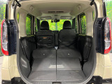 普段のお買い物や通勤、送迎等に十分な荷室スペースを確保しております。セカンドシートを倒すと、大きな荷物の積載も可能です♪