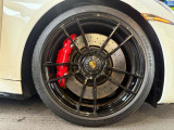 20/21 インチ Turbo S ホイール(サテン ブラック塗装)