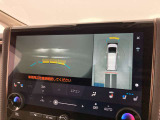 フロントカメラは運転席よりも前の視界を確保することで事前に危険を予知し、事故や衝突を防ぎます。