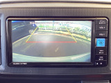 バックモニター付きで、車庫入れやバック時の後方確認をしっかりサポート。モニターに映し出される映像で死角も確認しやすく、狭い場所での駐車や後退時の操作をより安心して行えます。