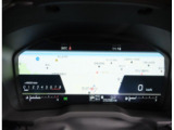 メーター部分にナビ画像を投影出来ます。運転中の不要な視点移動が少なくなるので、ドライブに集中出来ます!