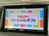 鮮やかな映像で、車内を楽しく演出します。後席での移動も退屈知らずです。